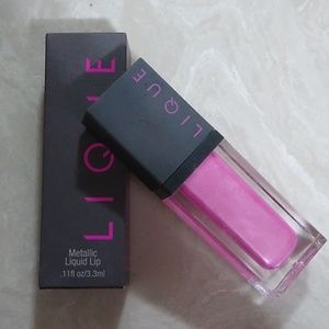 Lique Metallic Liquid Lip